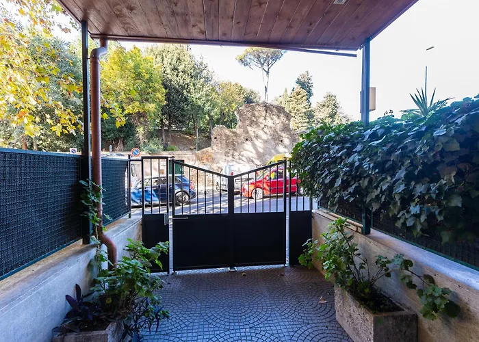 Casa Donna Olimpia Pamphilj *